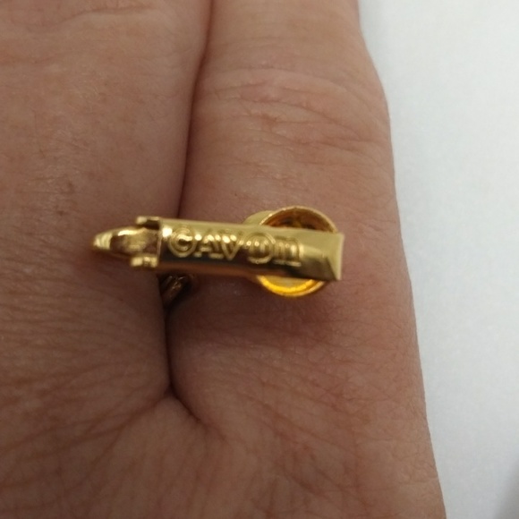 Vintage Avon Dangling Earrings - Picture 5 of 7